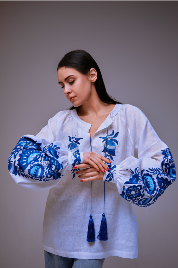 Blouse "Dana"  Wild Flowers & Hibiscus - Blue