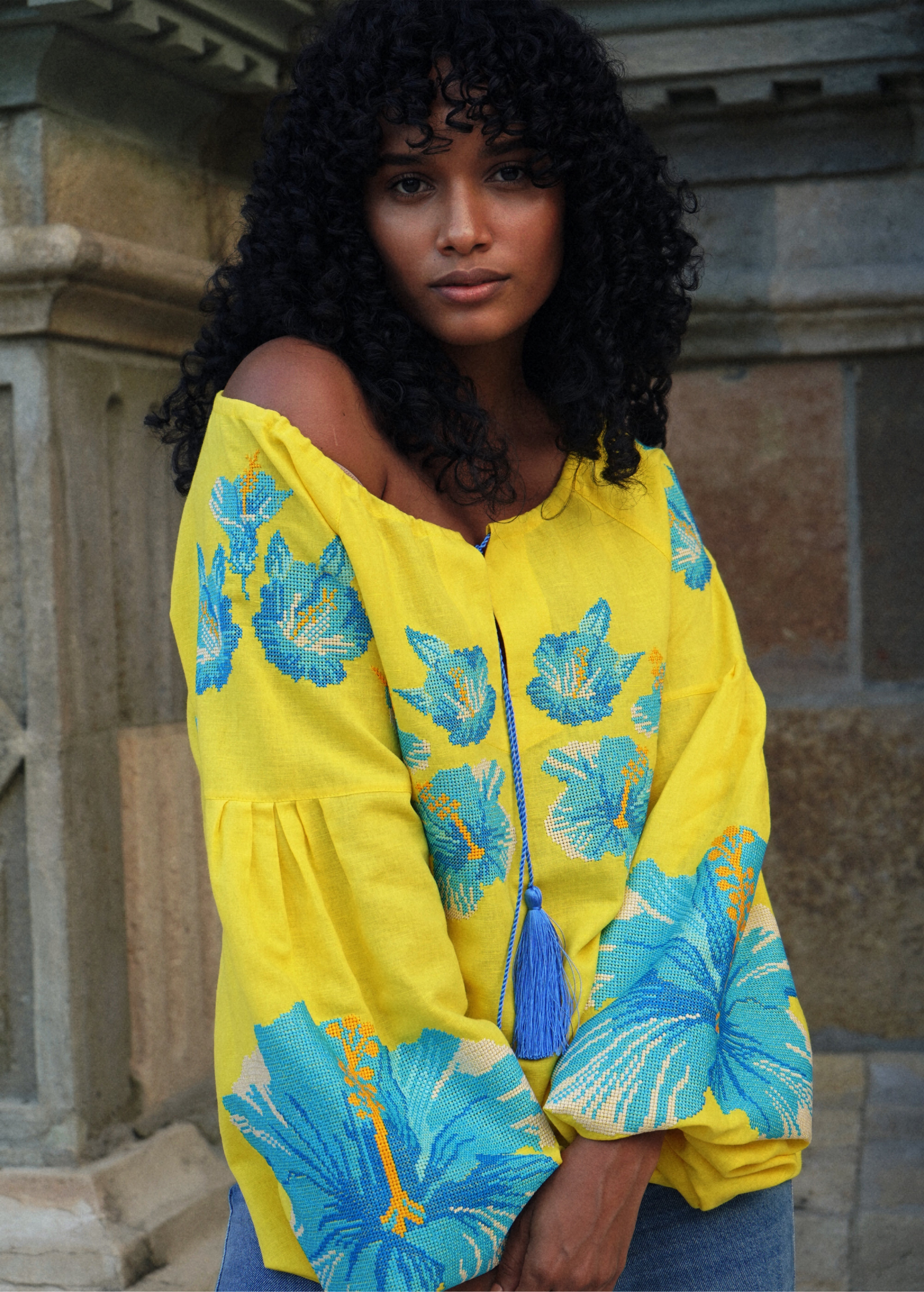 Linen Blouse "Anastasia" with Embroidered Hibiscus Flower